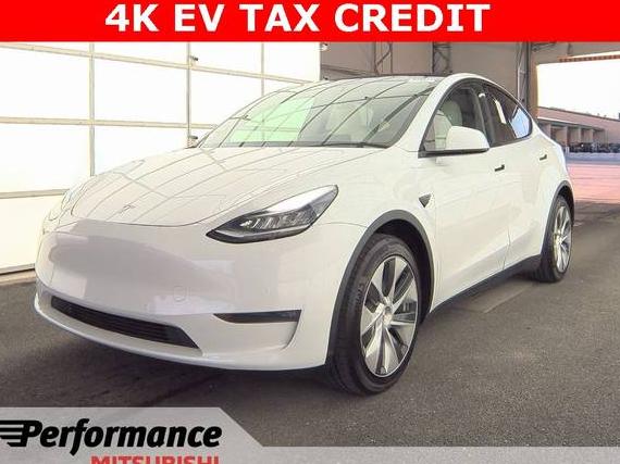 TESLA MODEL Y 2020 5YJYGDEE9LF023261 image